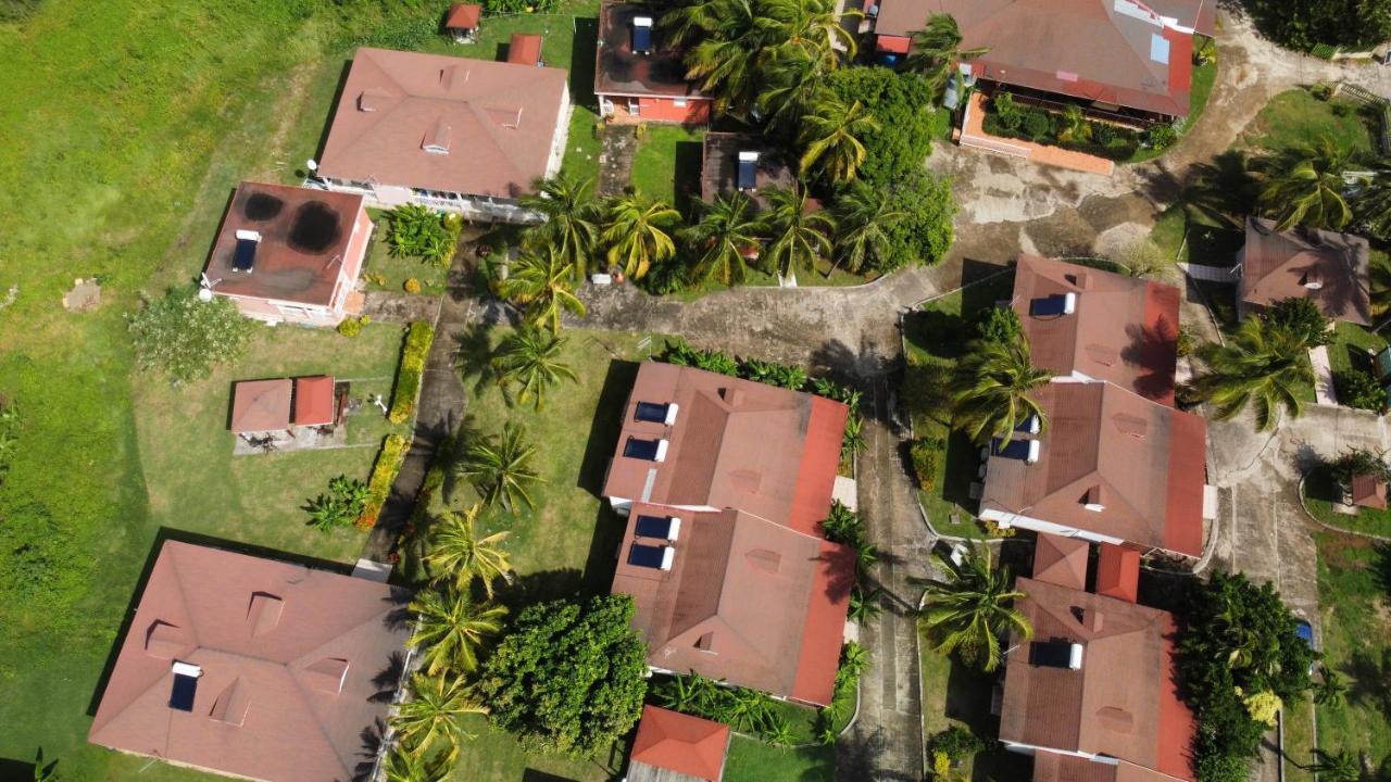 Village Honore Chassaing Luaran gambar